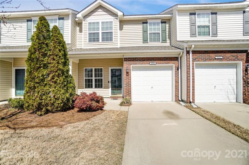 Property image 2 at 3556 Draycott Avenue, Charlotte, NC 28213