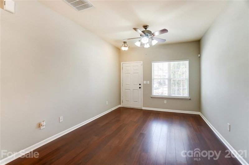 Property image 4 at 3556 Draycott Avenue, Charlotte, NC 28213