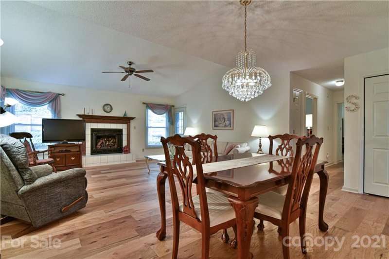 Property image 4 at 1c Hedgerose Court, Asheville, NC 28805