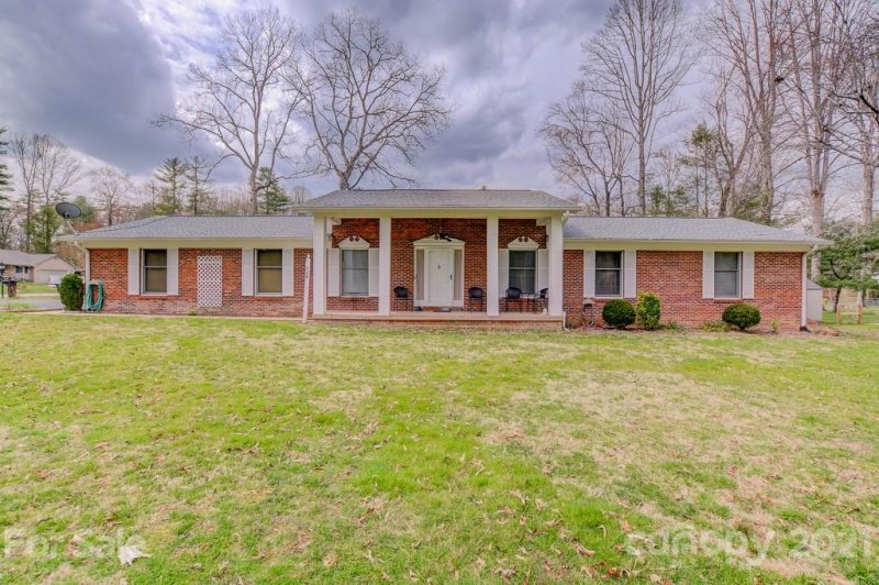 Property image 2 at 24 N Greenwood Forest Drive, Etowah, NC 28729
