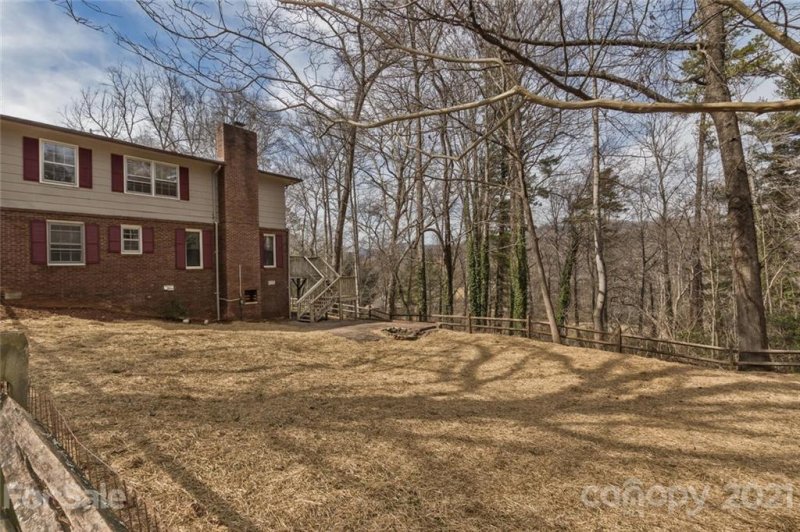 Property image 3 at 12 Mayfair Drive, Candler, NC 28715