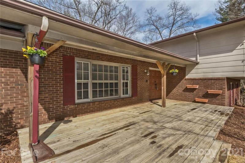 Property image 5 at 12 Mayfair Drive, Candler, NC 28715