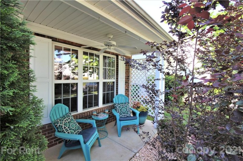 Property image 2 at 9310 Chastain Walk Drive, Charlotte, NC 28216