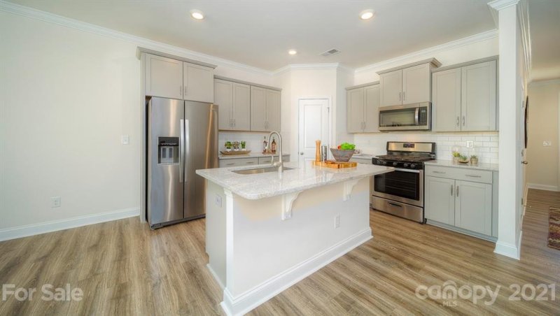 Property image 4 at 312 Bulrush Road, Lake Wylie, SC 29710