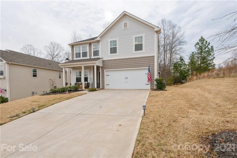 Property image 2 at 5116 Meadow Woods Drive, Lowell, NC 28098