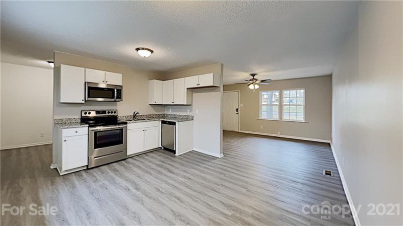 Property image 3 at 2834 Crawford Avenue, Gastonia, NC 28052