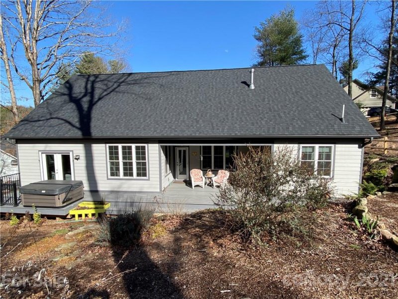 Property image 2 at 105 Narrow Path Way, Flat Rock, NC 28731