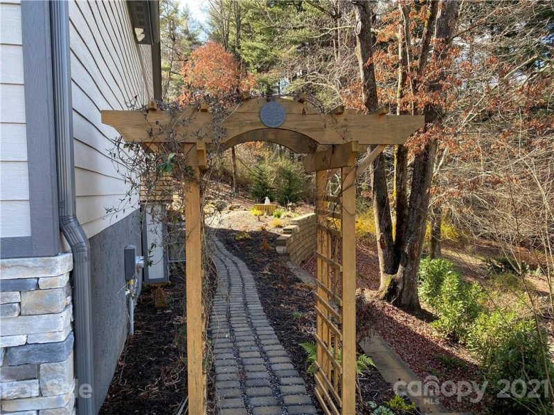 Property image 4 at 105 Narrow Path Way, Flat Rock, NC 28731