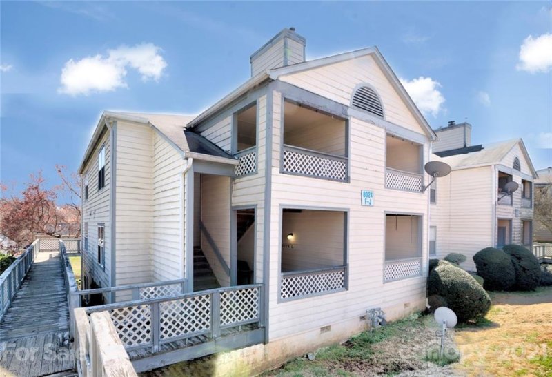 Property image 5 at 8024 Tremaine Court, Charlotte, NC 28227