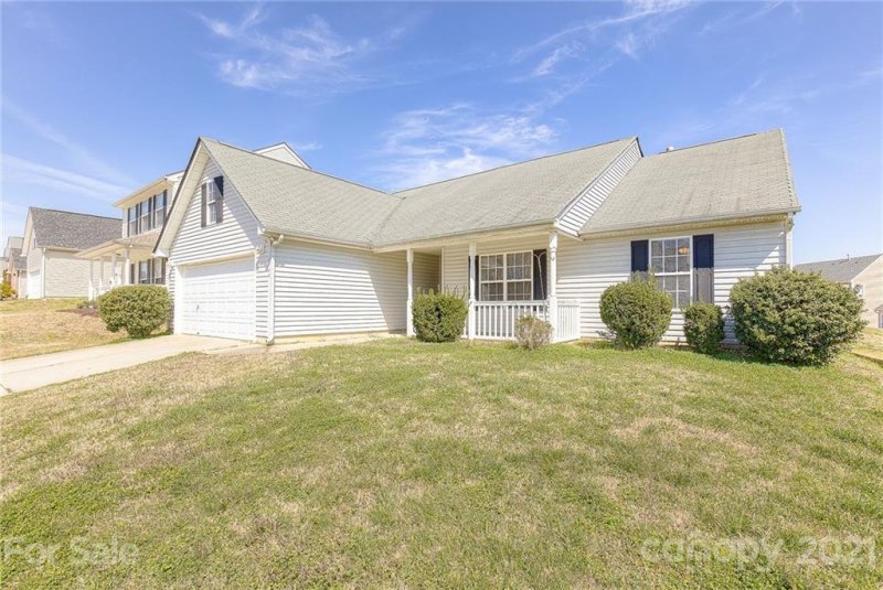 Property image 2 at 6644 Pattonsburg Drive, Charlotte, NC 28213