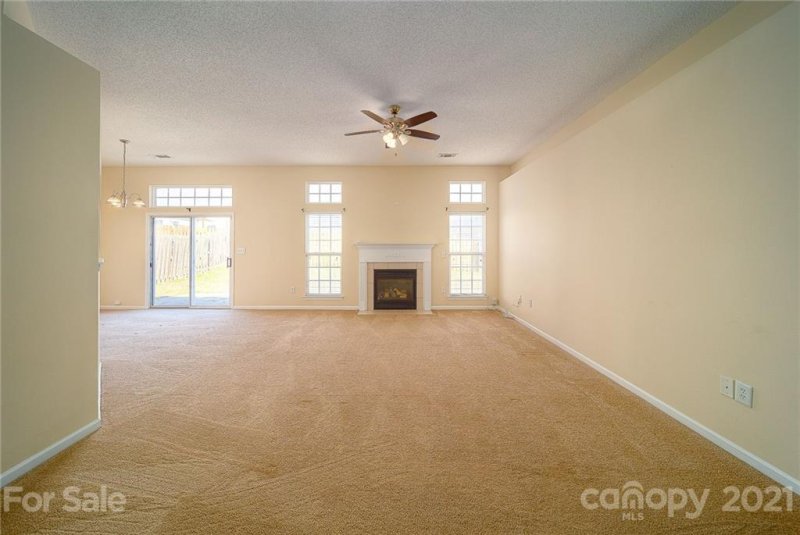 Property image 4 at 6644 Pattonsburg Drive, Charlotte, NC 28213