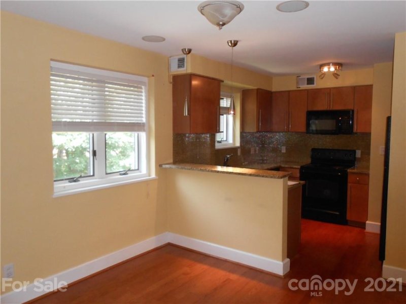 Property image 2 at 2421 Vail Avenue, Charlotte, NC 28207