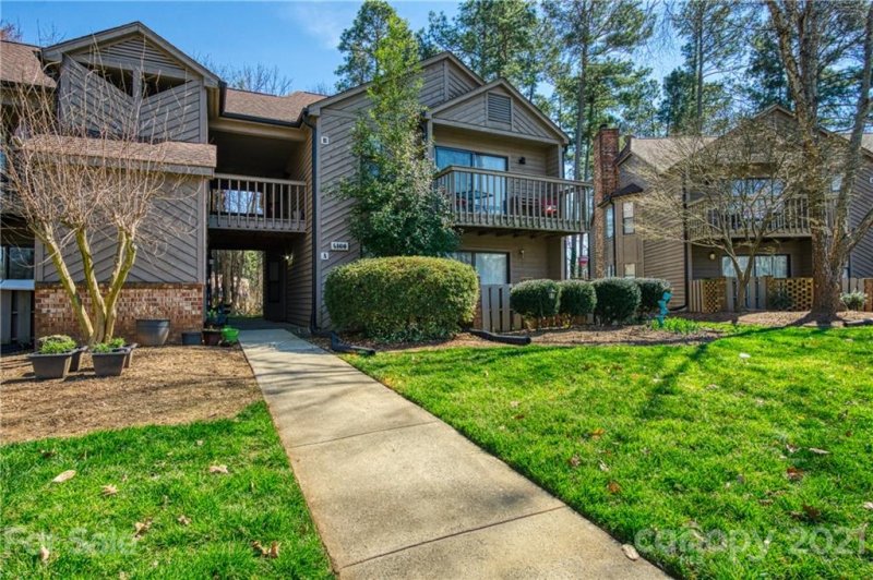 Property image 2 at 4160 Charlotte Highway, Lake Wylie, SC 29710
