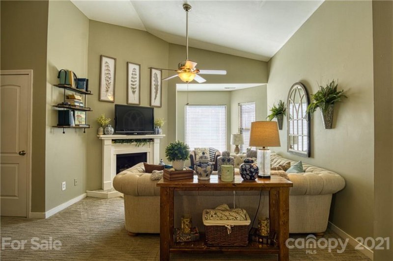 Property image 4 at 4160 Charlotte Highway, Lake Wylie, SC 29710
