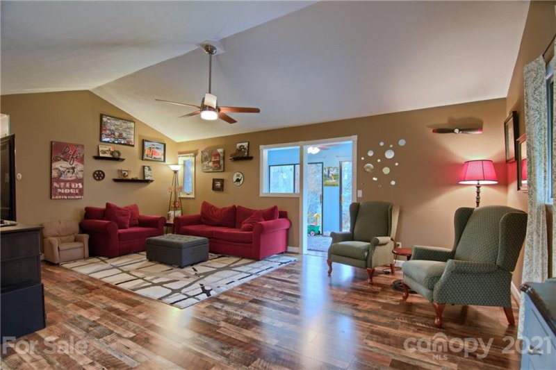 Property image 5 at 3128 Florida Drive, Hendersonville, NC 28792