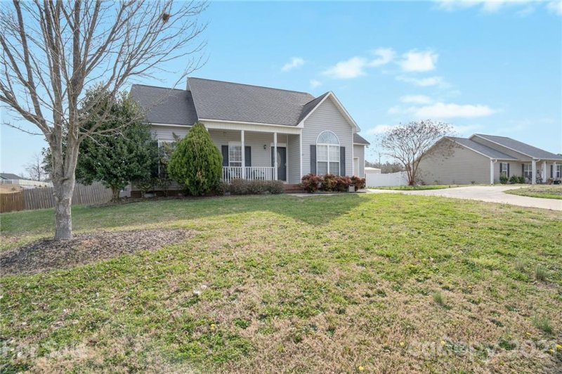 Property image 3 at 3253 Silver Fox Circle, Lancaster, SC 29720