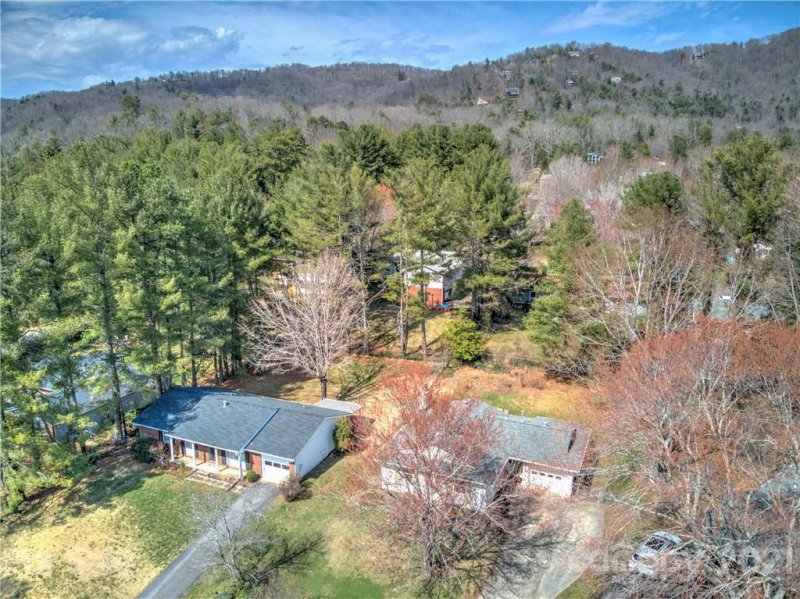 Property image 3 at 6 Brookgreen Place, Asheville, NC 28804