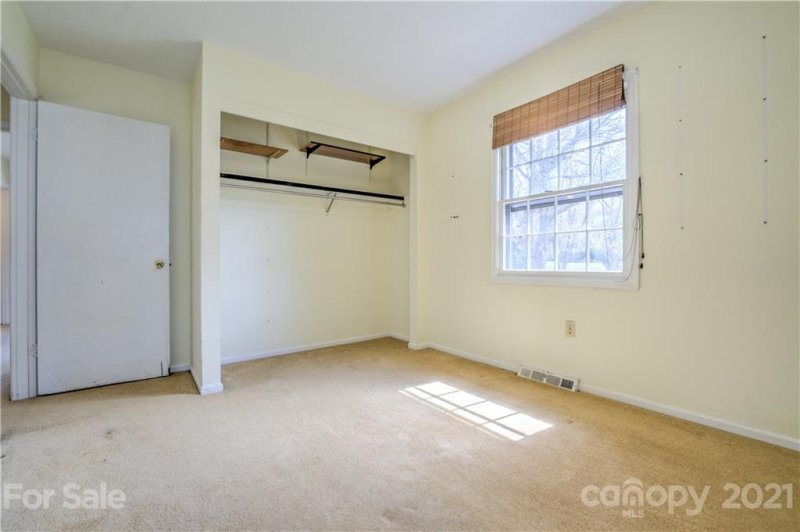 Property image 5 at 6 Brookgreen Place, Asheville, NC 28804