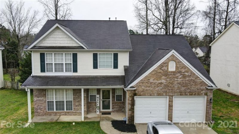 Property image 2 at 111 Mellwood Drive, Charlotte, NC 28214