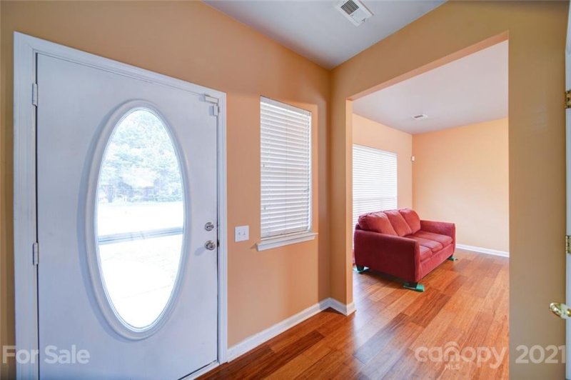 Property image 5 at 111 Mellwood Drive, Charlotte, NC 28214