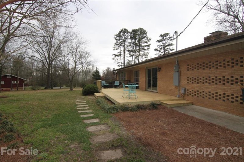 Property image 4 at 3724 Fairlane Drive, Gastonia, NC 28056