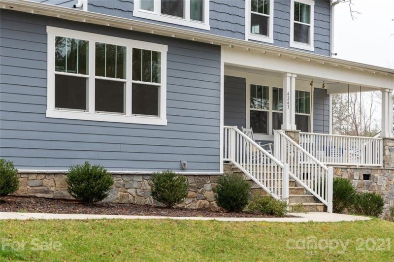 Property image 5 at 4243 Island Fox Lane, Denver, NC 28037