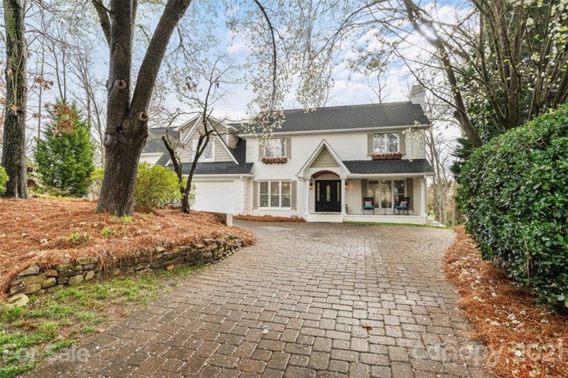 21100 Blakely Shores Drive