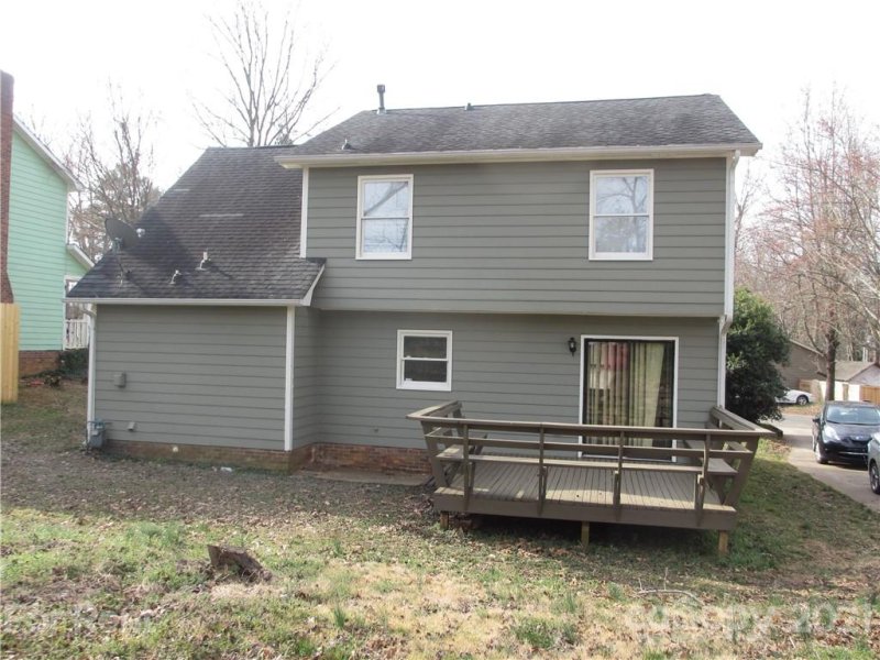 Property image 3 at 7243 Lockmont Drive, Charlotte, NC 28212