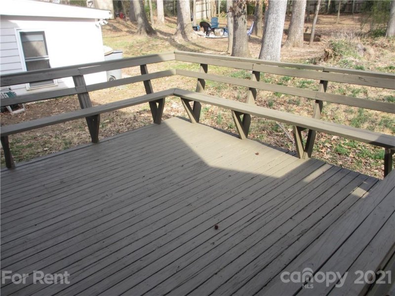 Property image 4 at 7243 Lockmont Drive, Charlotte, NC 28212