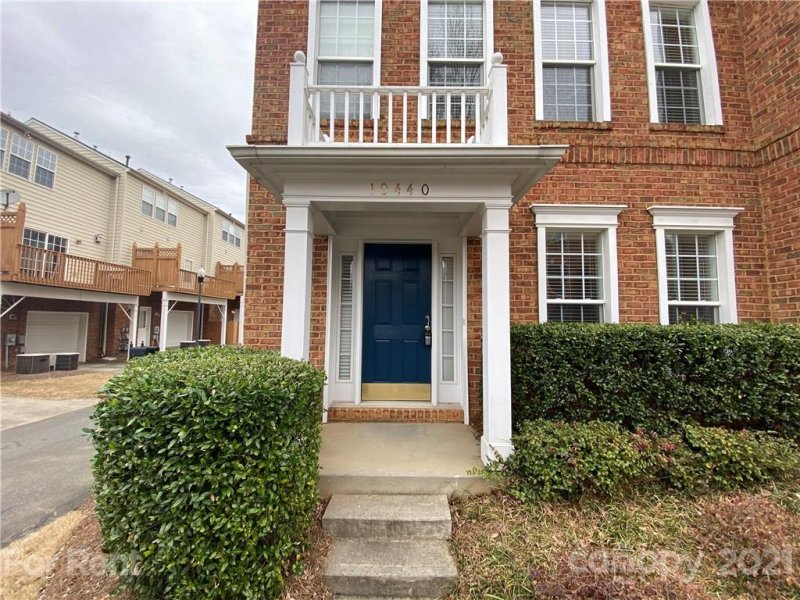 Property image 2 at 10440 Winslet Drive, Charlotte, NC 28277