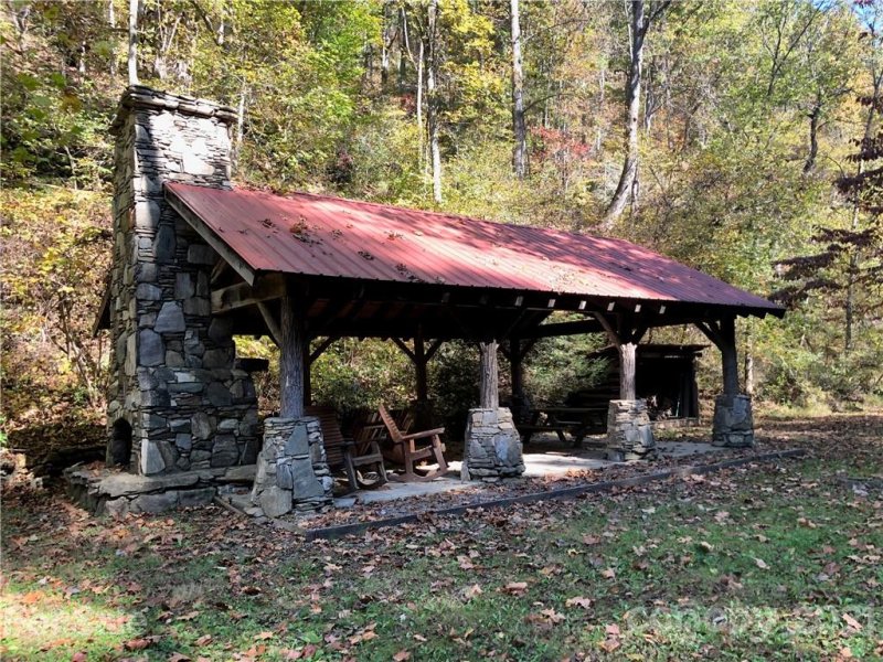 Property image 4 at 281 Wild Iris Lane, Marshall, NC 28753