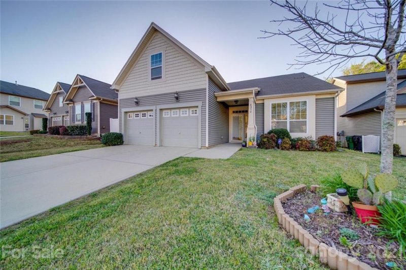 Property image 2 at 4314 Connestee Court, Charlotte, NC 28269