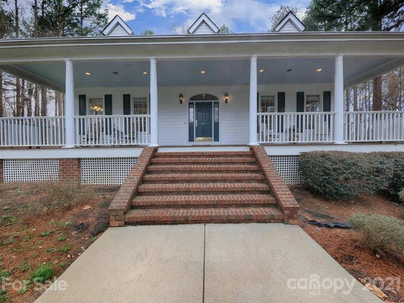 Property image 4 at 271 Beaten Path Road, Mooresville, NC 28117