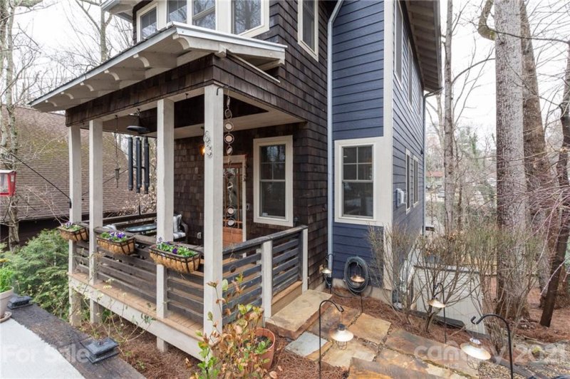 Property image 2 at 63 Morningside Drive, Asheville, NC 28806