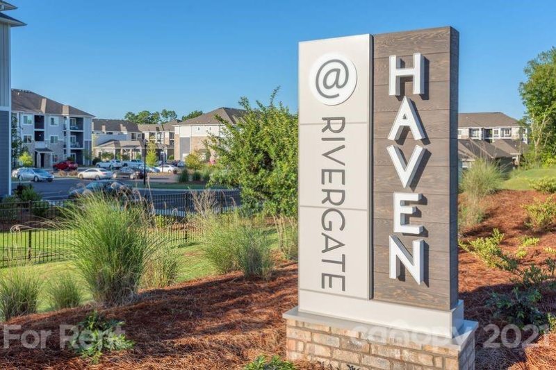 Property image 4 at 14710 Kilkenney Hill Lane, Charlotte, NC 28273