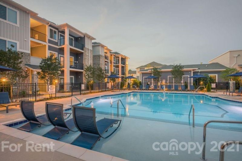 Property image 3 at 14710 Kilkenney Hill Lane, Charlotte, NC 28273