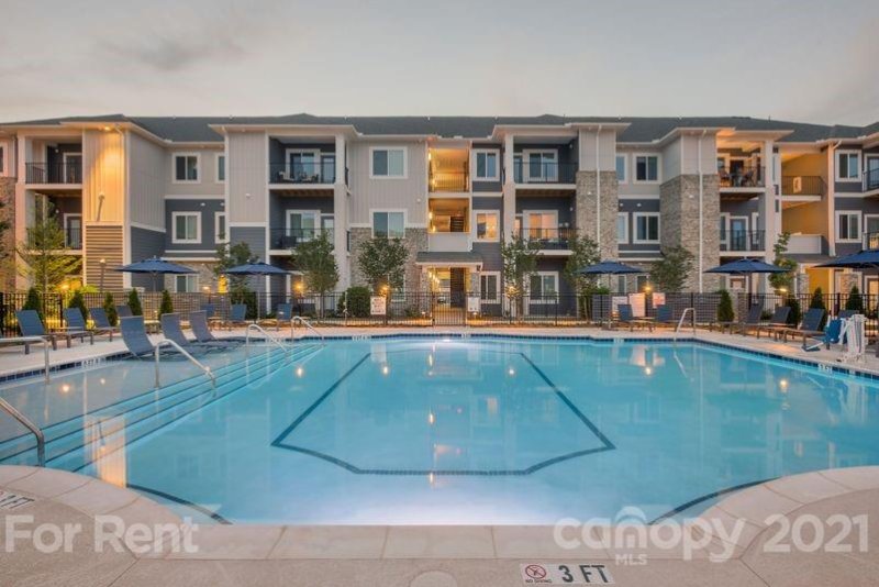 Property image 4 at 14710 Kilkenney Hill Lane, Charlotte, NC 28273