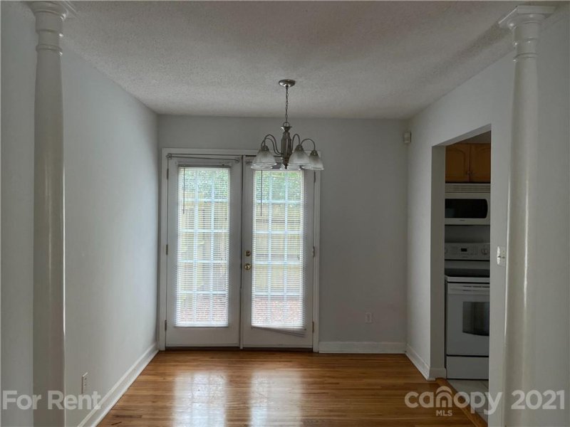 Property image 3 at 926 Hollywood Street, Charlotte, NC 28211
