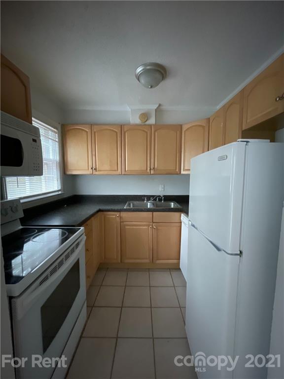 Property image 4 at 926 Hollywood Street, Charlotte, NC 28211