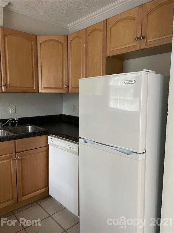 Property image 5 at 926 Hollywood Street, Charlotte, NC 28211