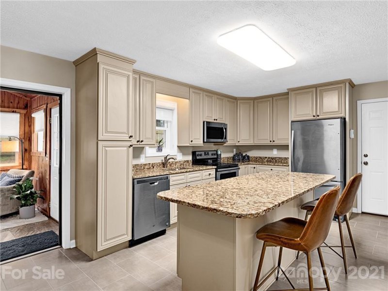 Property image 3 at 3227 Hickory Hill Road, Hendersonville, NC 28792