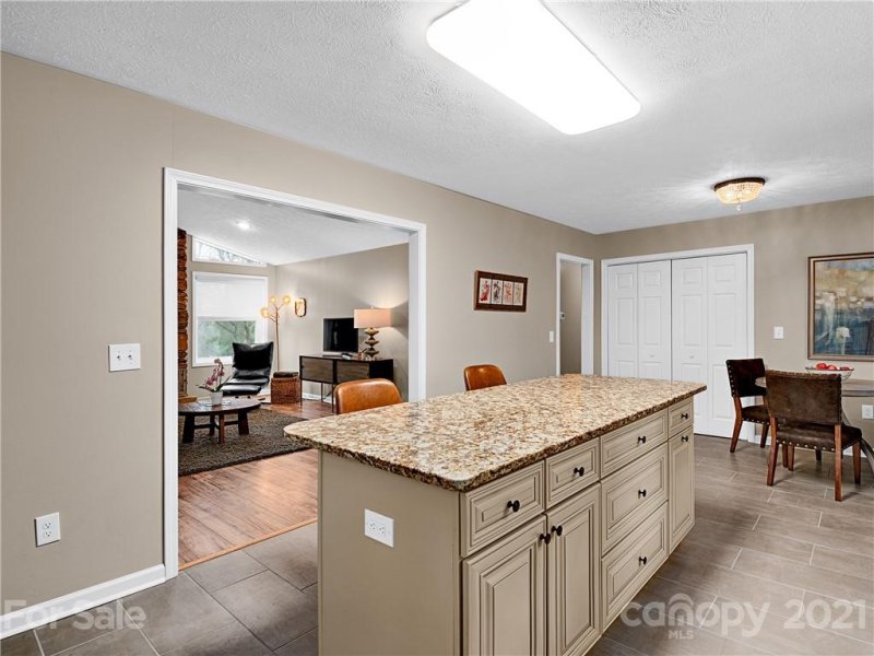 Property image 4 at 3227 Hickory Hill Road, Hendersonville, NC 28792