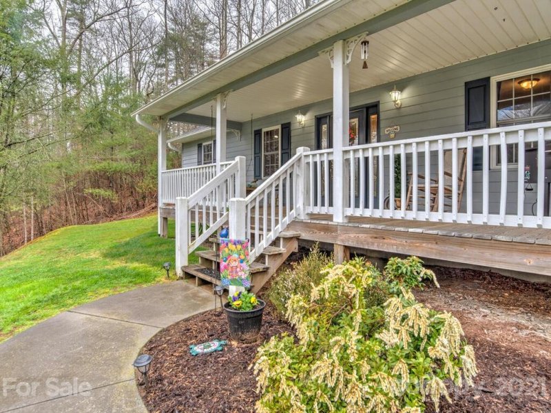 Property image 4 at 158 Cosgrove Court, Flat Rock, NC 28731