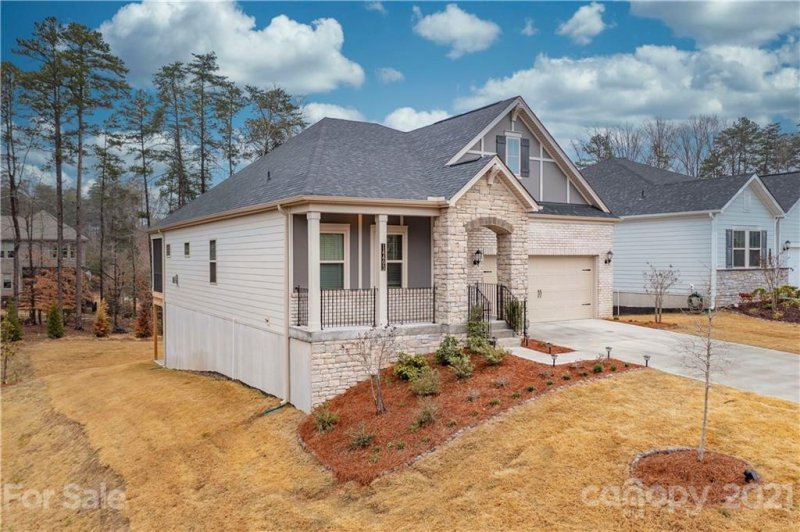 Property image 3 at 14403 Batteliere Drive, Charlotte, NC 28278