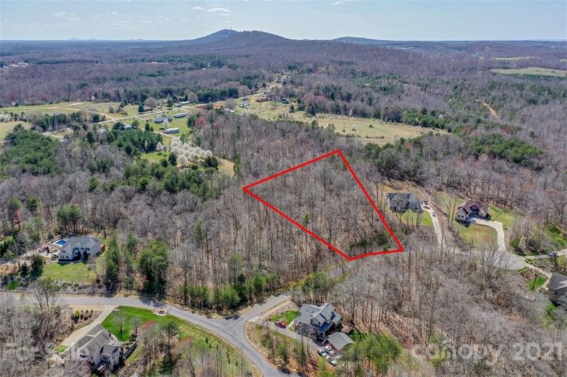 Property image 5 at 6165 Falls Ridge Trail, Sherrills Ford, NC 28673