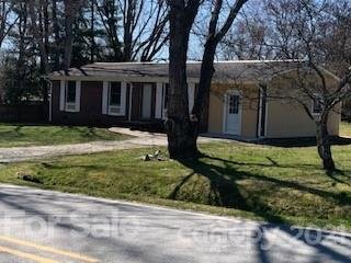 Property image 2 at 1147 Brooklyn Avenue, Hendersonville, NC 28739