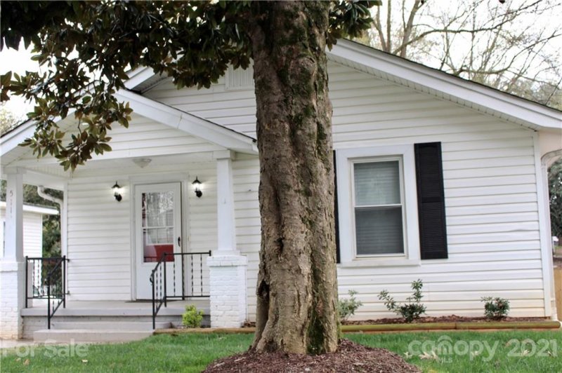 Property image 4 at 511 N Morehead Street, Gastonia, NC 28054