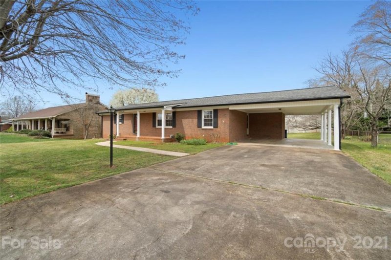 Property image 3 at 609 N Carolina Avenue, Statesville, NC 28677