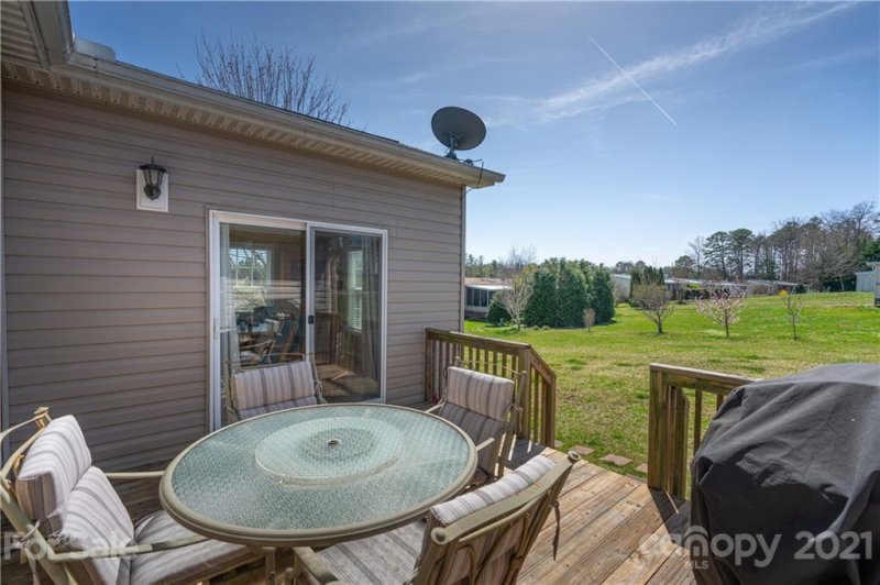 Property image 5 at 15 Stephanie Lane, Hendersonville, NC 28792