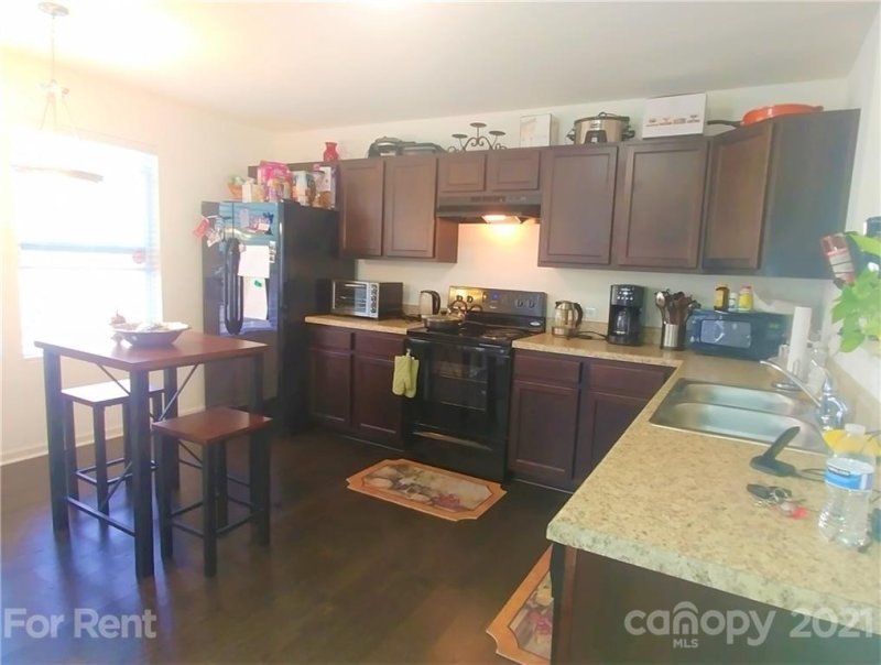 Property image 2 at 1033 Rook Road, Charlotte, NC 28216